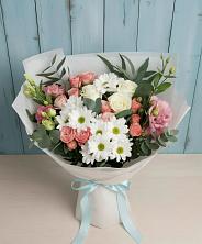 Букет цветов из:  Розы, Лизиантусы и Хризантемы в Красногорском Алтайского края