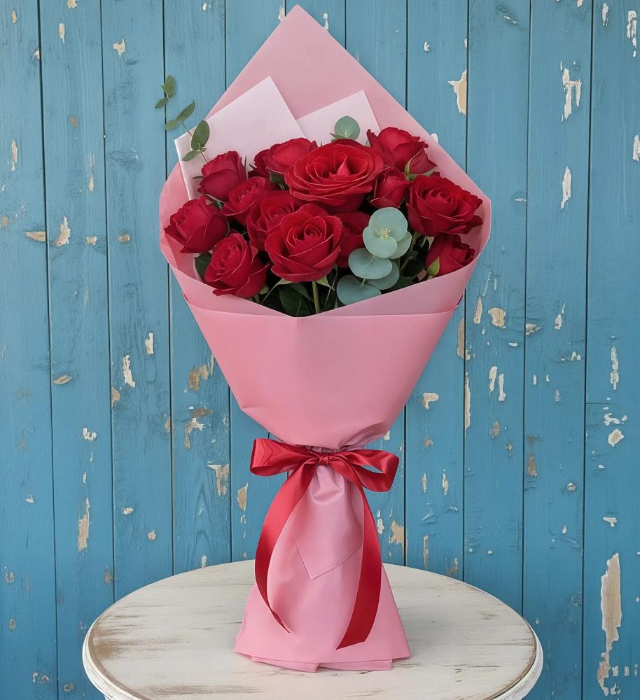 Букет цветов из: Розы в Красногорском Алтайского края