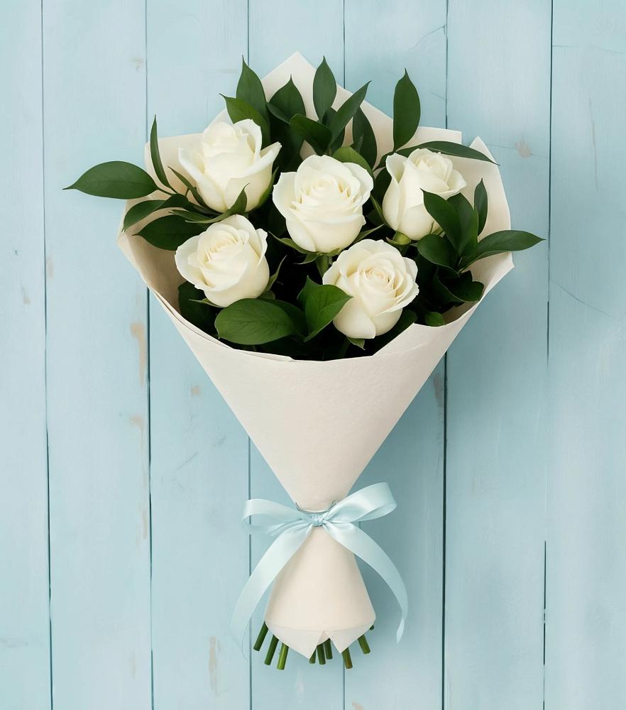 Букет цветов из: Розы в Красногорском Алтайского края