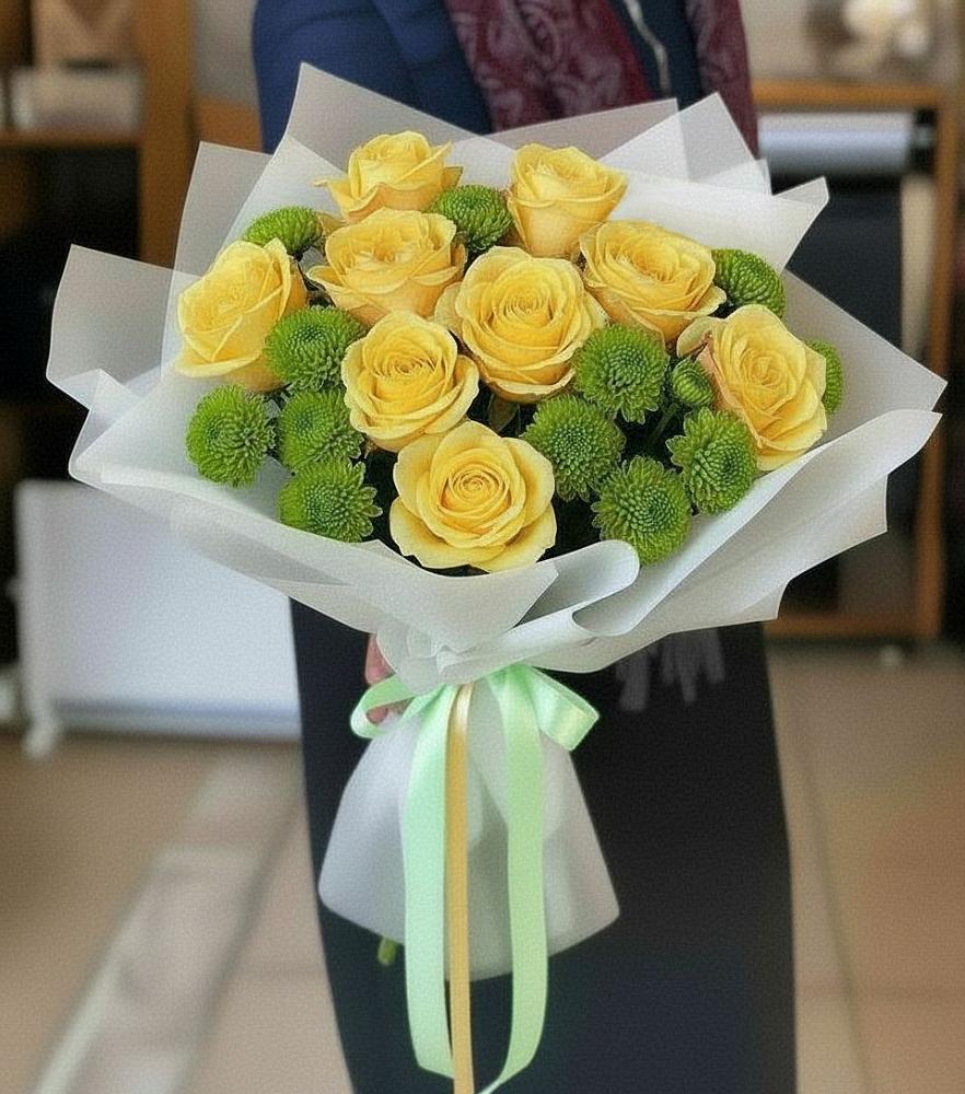 Букет цветов из: Хризантемы и Розы в Красногорском Алтайского края