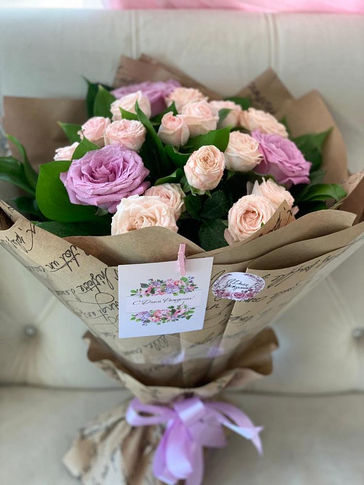 Букет цветов из: Розы в Красногорском Алтайского края