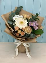 Букет цветов из:  Герберы и Хризантемы в Красногорском Алтайского края