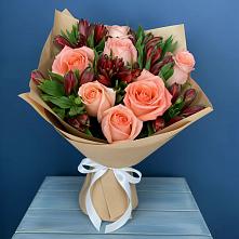 Букет цветов из:  Розы и Альстромерии в Красногорском Алтайского края