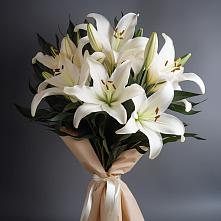 Букет цветов из:  Лилии в Красногорском Алтайского края