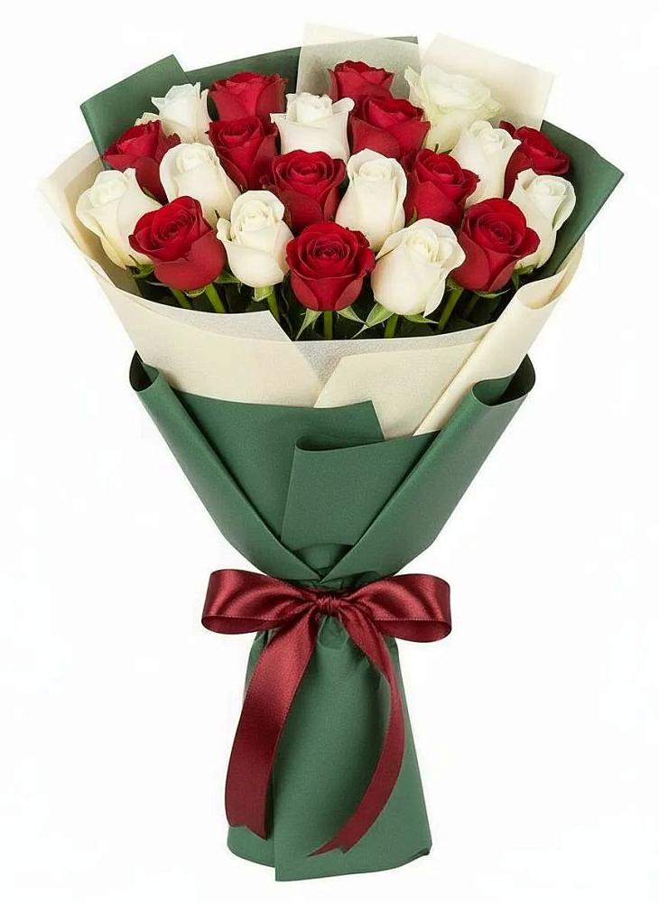 Букет Микс из красных и белых роз в Красногорском Алтайского края