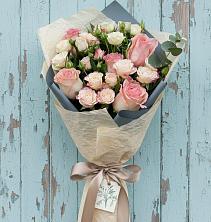 Букет цветов из:  Розы в Красногорском Алтайского края