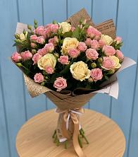 Букет цветов из:  Розы в Красногорском Алтайского края