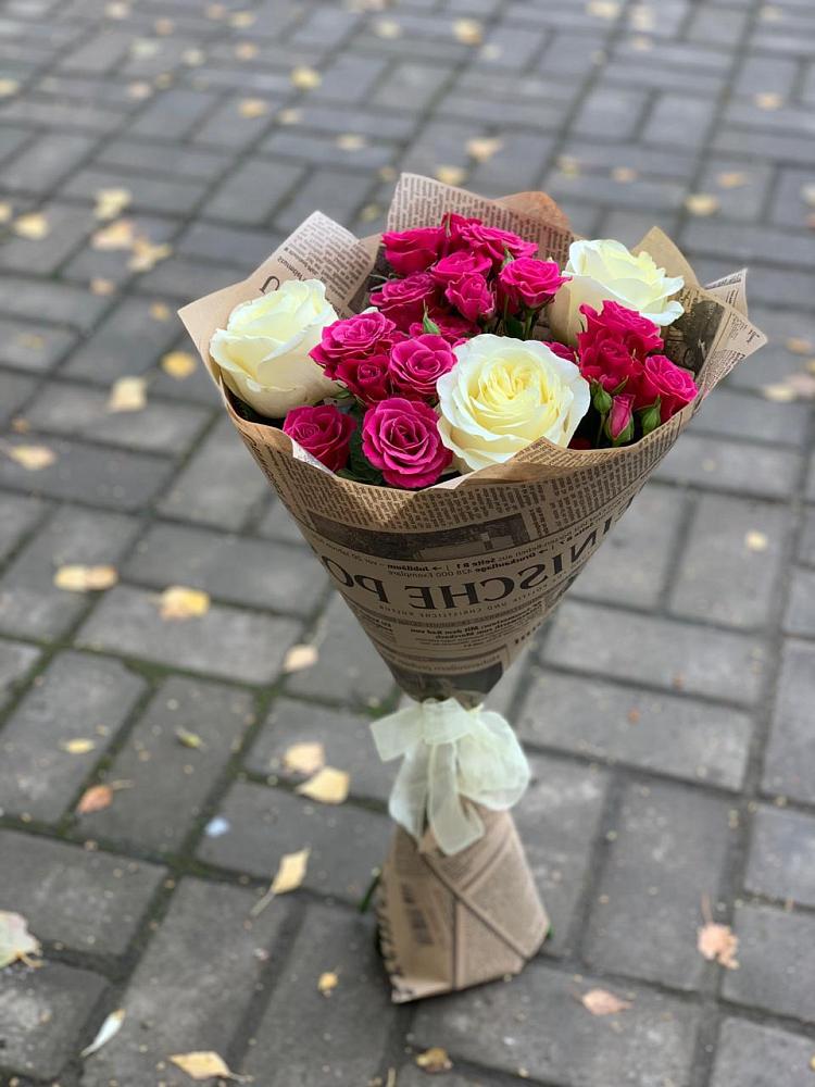 Букет цветов из: Розы в Красногорском Алтайского края