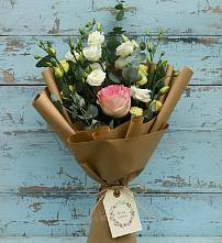 Букет цветов из:  Розы и Лизиантусы #REPLACE_PRED# Красногорском Алтайского края